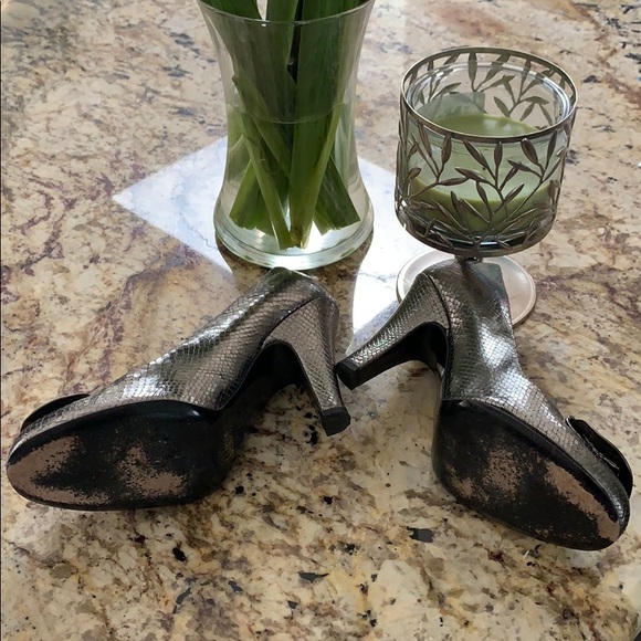 JILL STUART Metallic Snake Skin Pumps - Picture 6 of 7